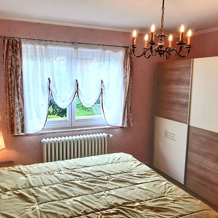 Exklusive Ferienwohnung Strohberg プレーン 部屋 写真