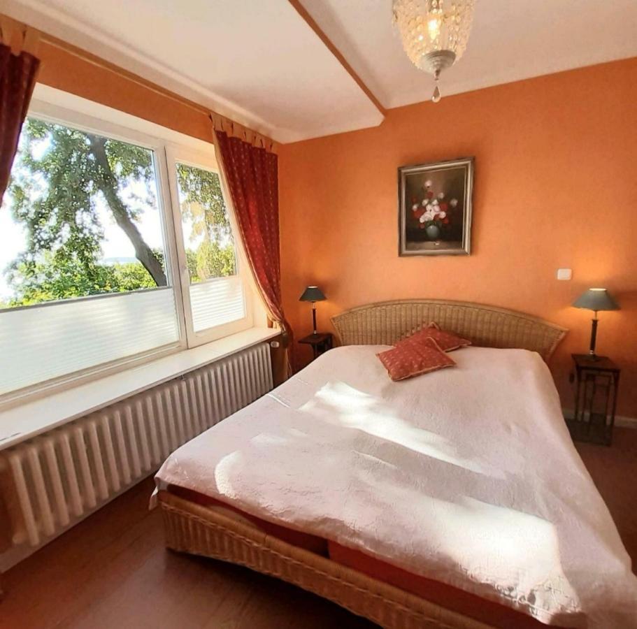Exklusive Ferienwohnung Strohberg プレーン エクステリア 写真