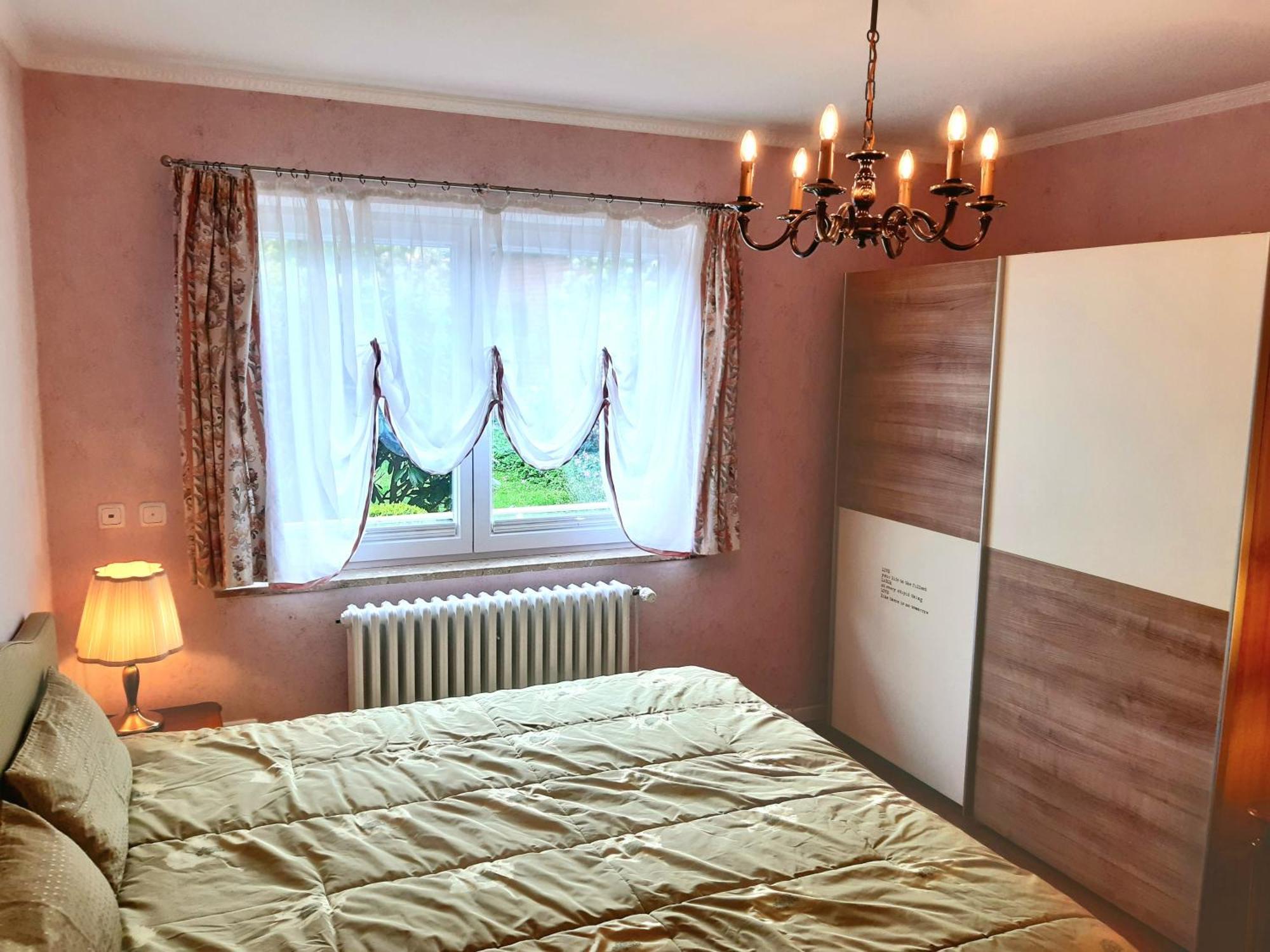 Exklusive Ferienwohnung Strohberg プレーン 部屋 写真